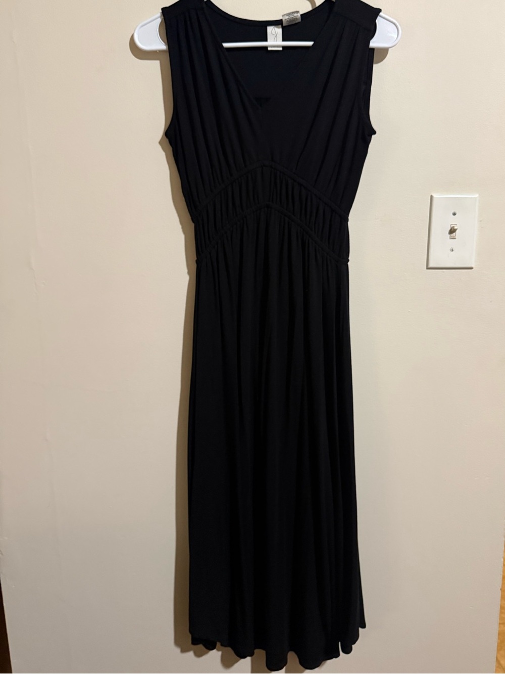 Joie Black Sleeveless Maxi Dress with V-Neck and Gathered Waist